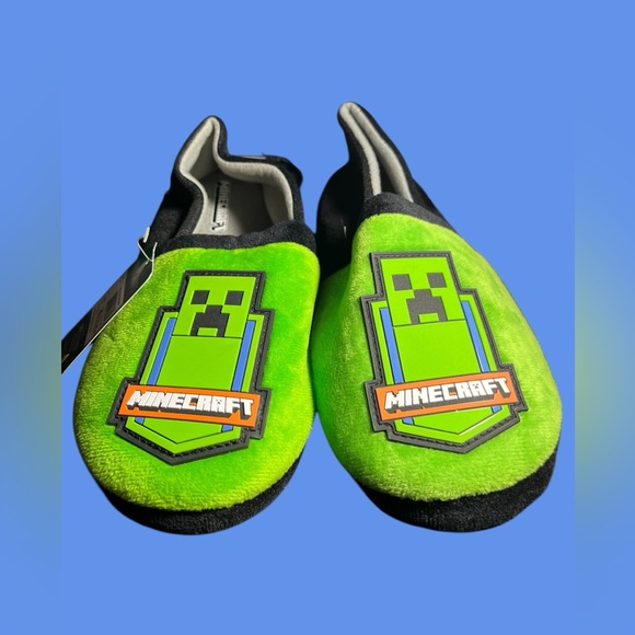 Mindcraft Other - Boys Mindcraft Slippers NWT